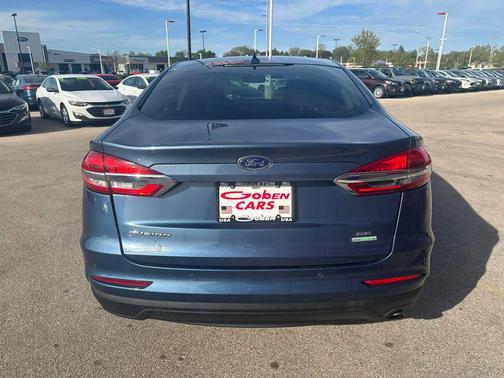 Blue 2019 Ford Fusion SE