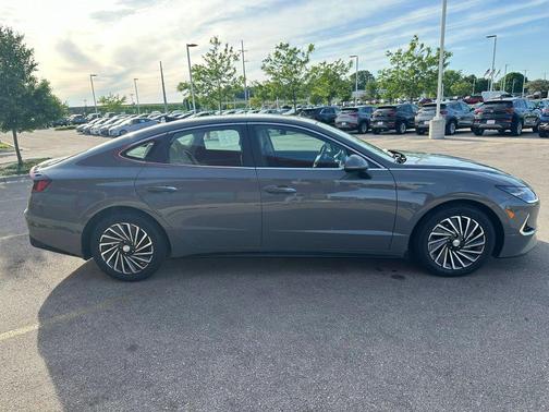 Hampton Gray 2023 Hyundai SONATA Hybrid SE