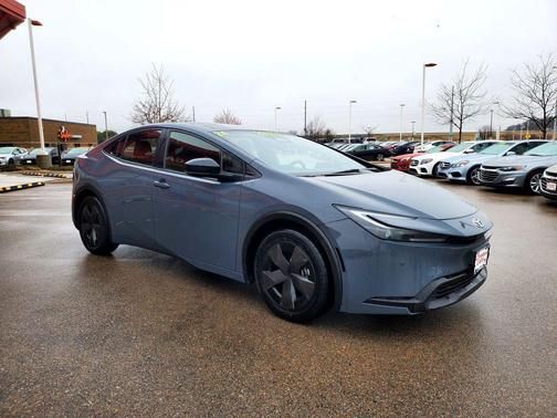 2024 Toyota Prius LE