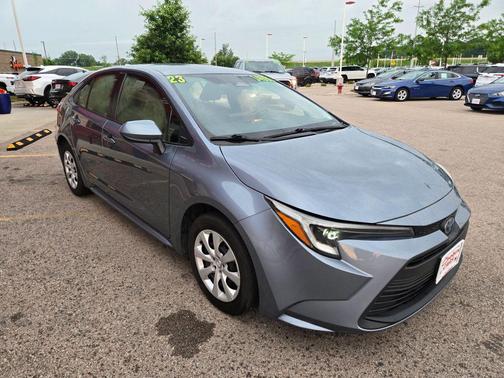 Celestite 2023 Toyota Corolla Hybrid SE
