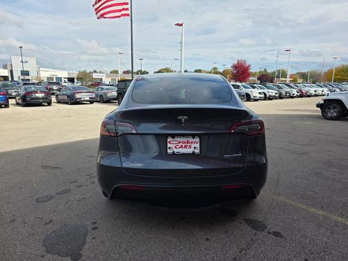 2022 Tesla Model Y Long Range Dual Motor All-Wheel Drive