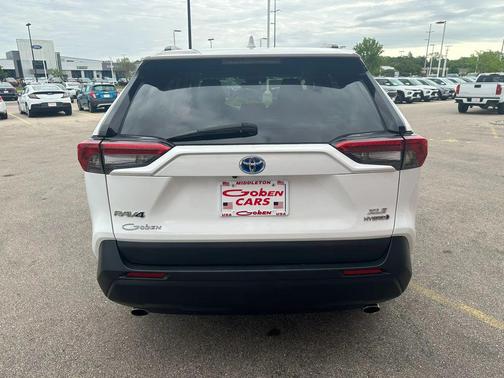 Super White 2020 Toyota RAV4 Hybrid XLE