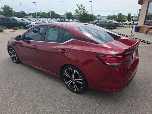 2022 Nissan Sentra SR