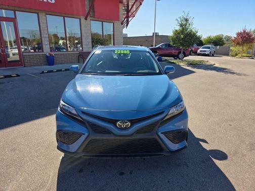 2023 Toyota Camry SE
