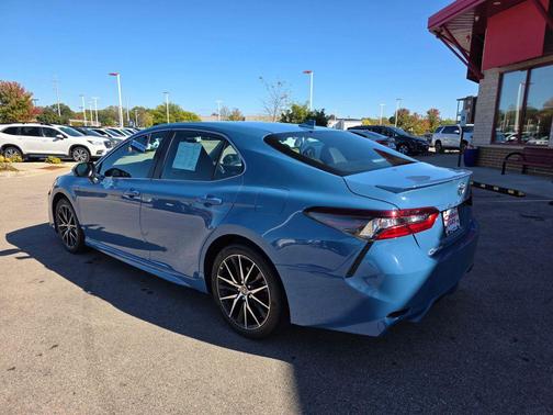 2023 Toyota Camry SE