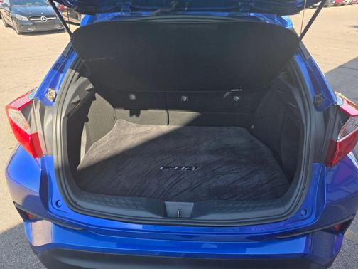 2019 Toyota C-HR LE