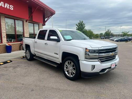 Iridescent Pearl Tricoat 2017 Chevrolet Silverado 1500 High Country