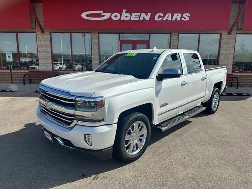 Iridescent Pearl Tricoat 2017 Chevrolet Silverado 1500 High Country