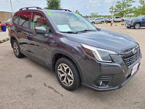Magnetite Gray Metallic 2022 Subaru Forester Sport