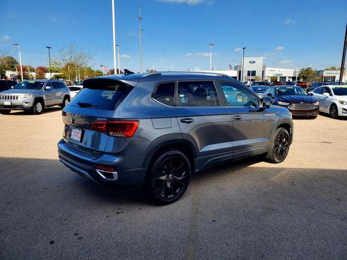 2022 Volkswagen Taos 1.5T SE