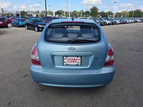 2010 Hyundai Accent GS