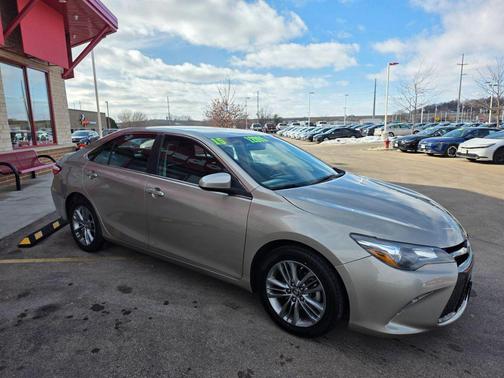 2015 Toyota Camry SE