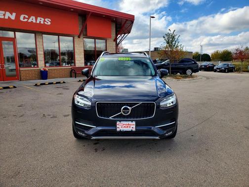 2019 Volvo XC90 T6 Momentum
