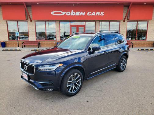 2019 Volvo XC90 T6 Momentum