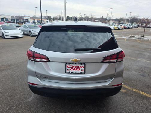 2022 Chevrolet Equinox LS