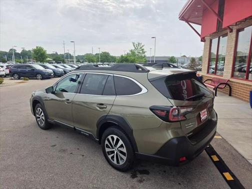 2023 Subaru Outback Premium