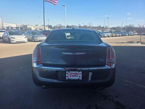 2013 Chrysler 300C Base