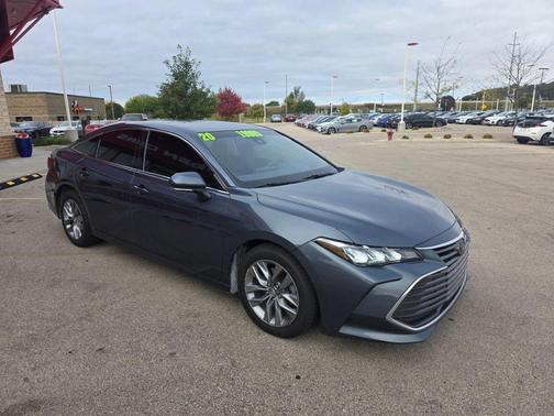 2020 Toyota Avalon XLE