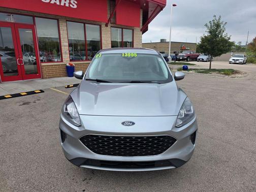 2021 Ford Escape SE