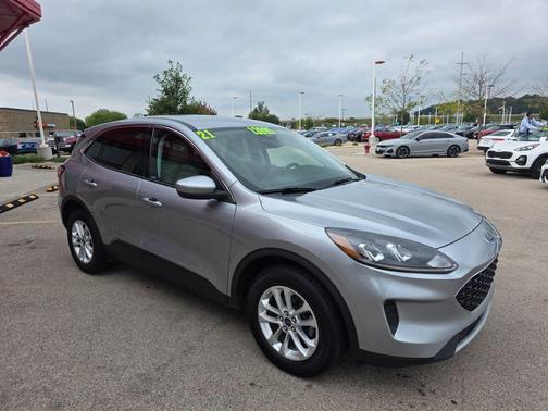 2021 Ford Escape SE