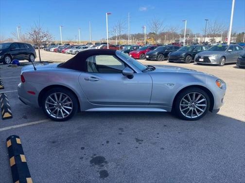 2019 FIAT 124 Spider Base