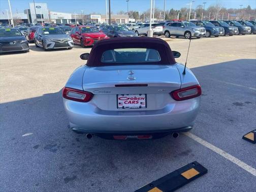 2019 FIAT 124 Spider Base