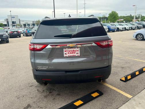 Gray 2021 Chevrolet Traverse LT Leather