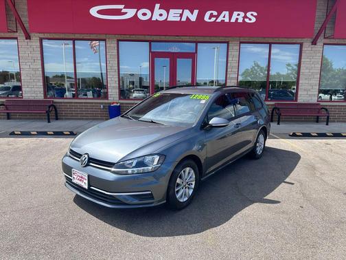 Platinum Gray Metallic 2019 Volkswagen Golf SportWagen TSI S