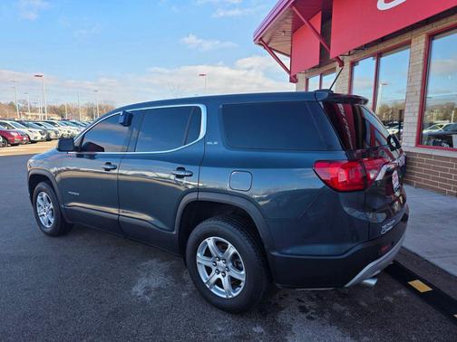 2019 GMC Acadia SLE-1
