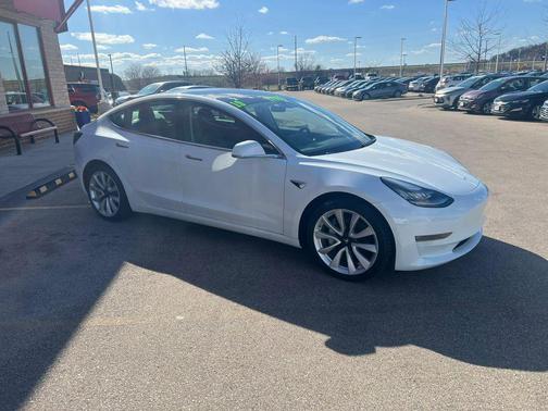 2019 Tesla Model 3 Long Range