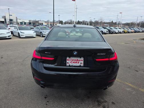 2021 BMW 330 xDrive