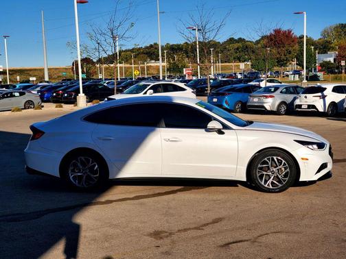 2023 Hyundai SONATA SEL