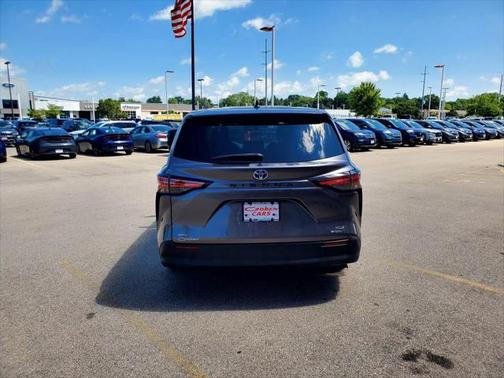 2021 Toyota Sienna XLE 7 Passenger