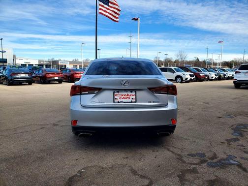 2018 Lexus IS 300 Base