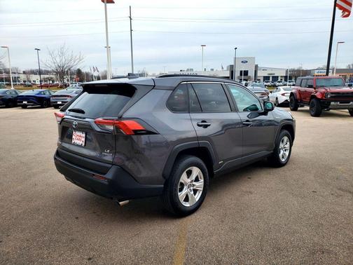 2020 Toyota RAV4 Hybrid LE