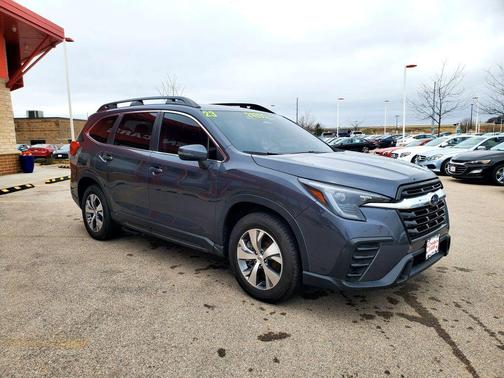 Magnetite Gray Metallic 2023 Subaru Ascent Premium 8-Passenger