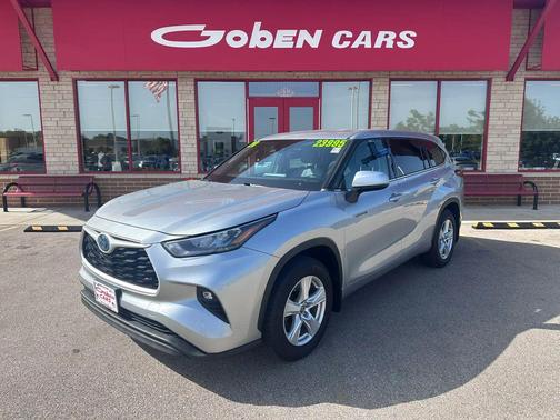 Celestial Silver Metallic 2020 Toyota Highlander Hybrid LE