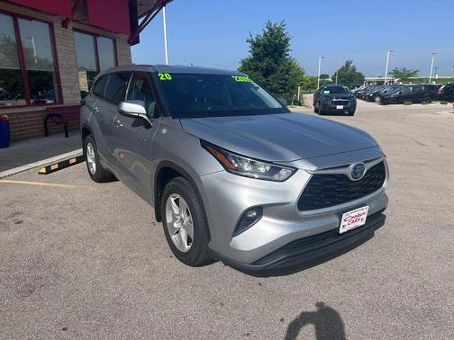 Celestial Silver Metallic 2020 Toyota Highlander Hybrid LE