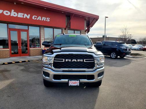 2022 RAM 2500 Big Horn Crew Cab 4x4 8' Box