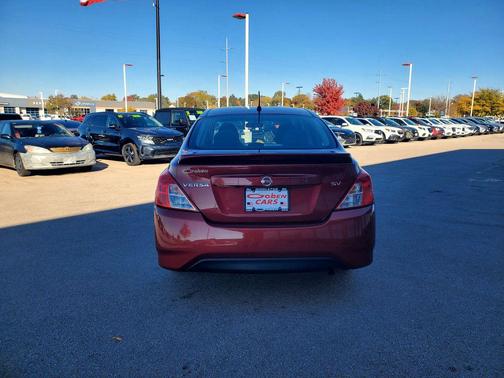 2019 Nissan Versa 1.6 SV