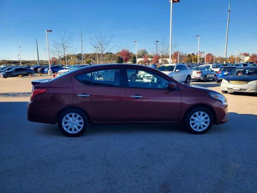 2019 Nissan Versa 1.6 SV
