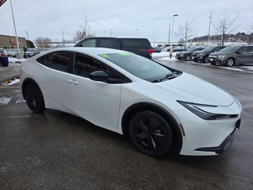 2024 Toyota Prius LE