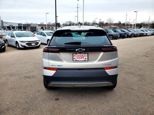 Silver Flare Metallic 2023 Chevrolet Bolt EUV FWD LT