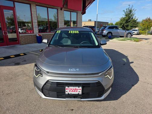 2023 Kia Niro LX