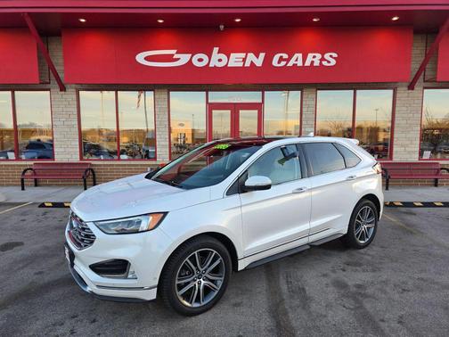 2019 Ford Edge Titanium
