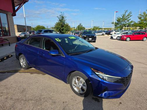 2021 Hyundai ELANTRA SE