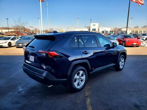 2020 Toyota RAV4 Hybrid XLE