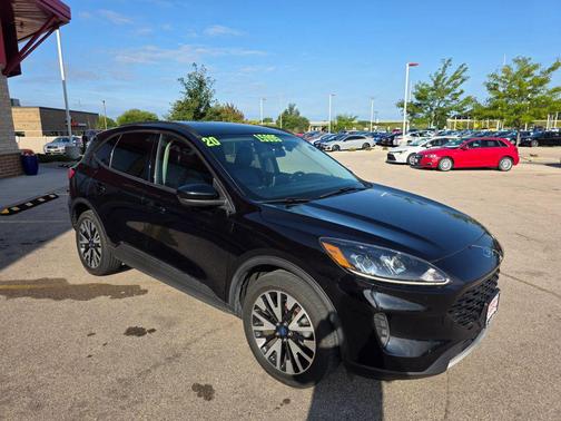 2020 Ford Escape SE
