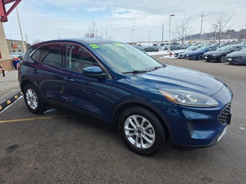2020 Ford Escape SE