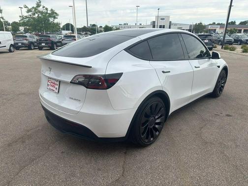 Pearl White Multi-Coat 2022 Tesla Model Y Performance Dual Motor All-Wheel Drive